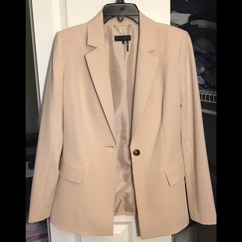 Donna Karan  beige nude blazer NWT